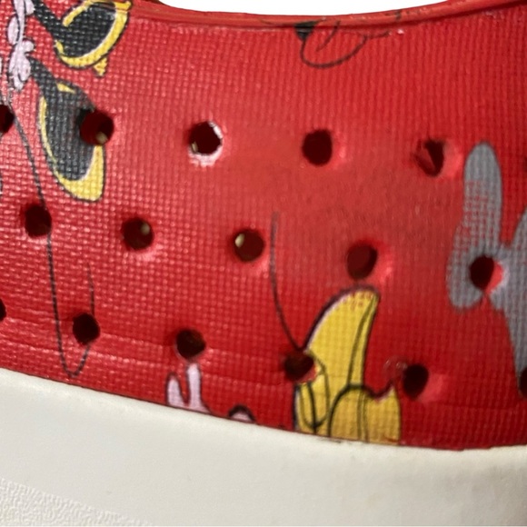 Native Disney Minnie Mouse Red & White Slip Ons - Picture 9 of 10